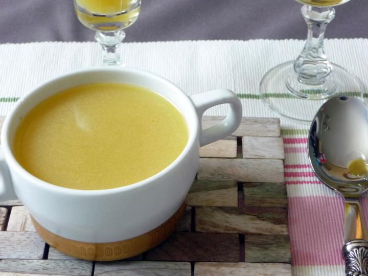caldo de carne