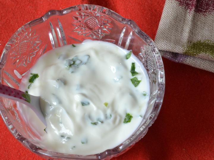 salsa de yogur