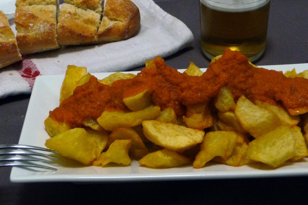 Patatas bravas