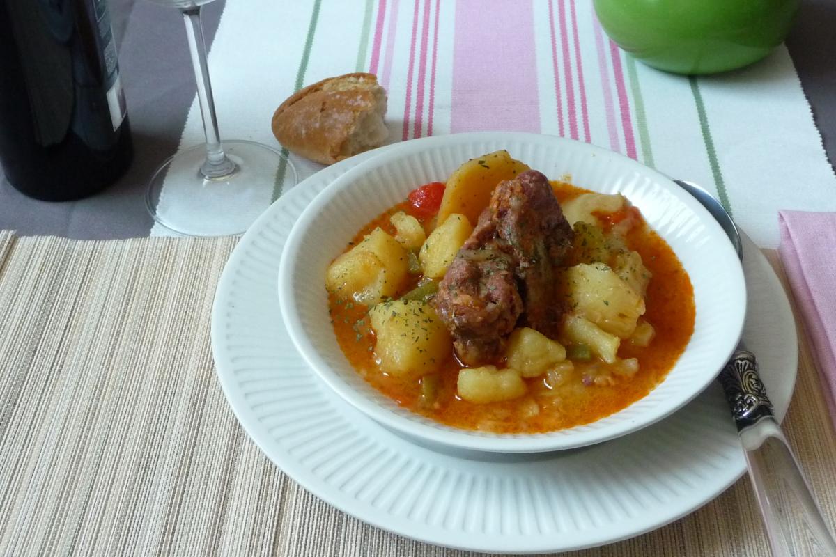 Patatas con costillas